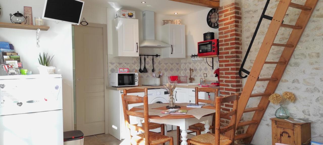 Gite De Charme Beaujoyeulx Molineuf Bagian luar foto